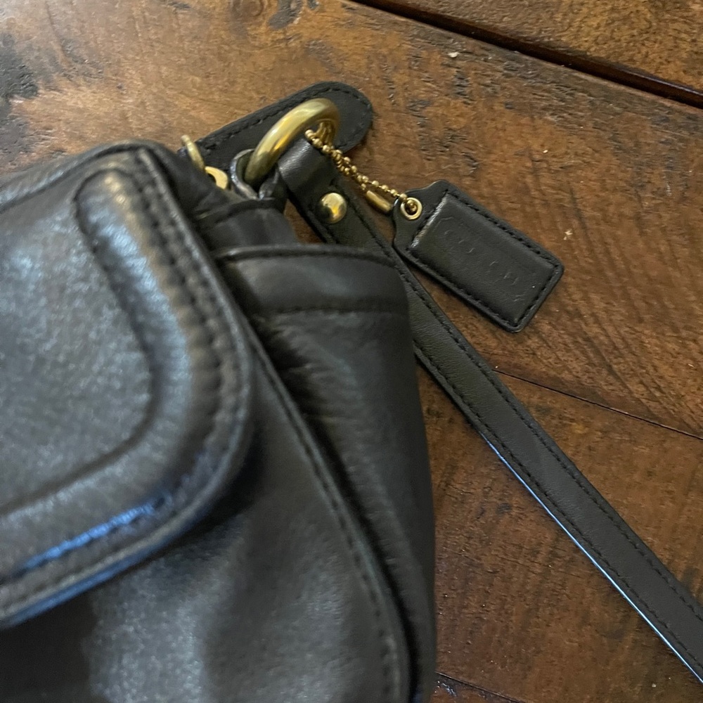 Coach GUC black crossbody. - Picture 4 of 6